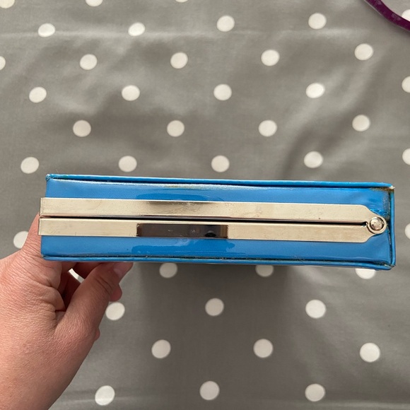 Disney VHS Style Goofy Movie Clutch - Picture 10 of 16